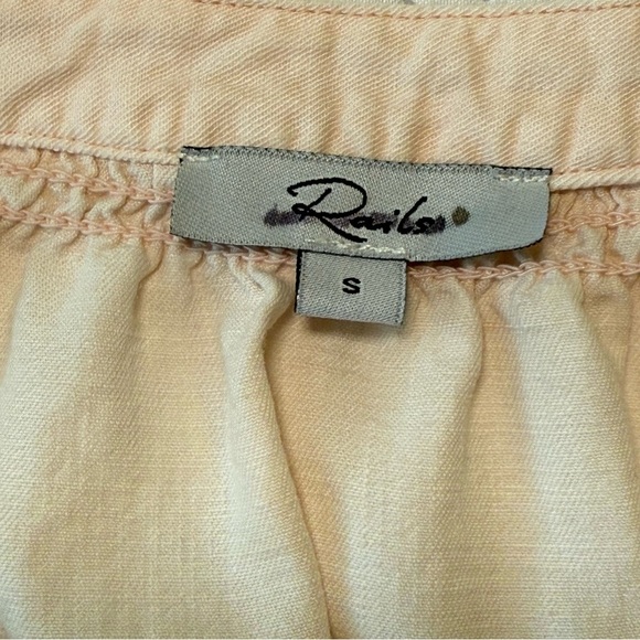 Rails Alena Petal Split Neck Top Size S - Picture 3 of 10